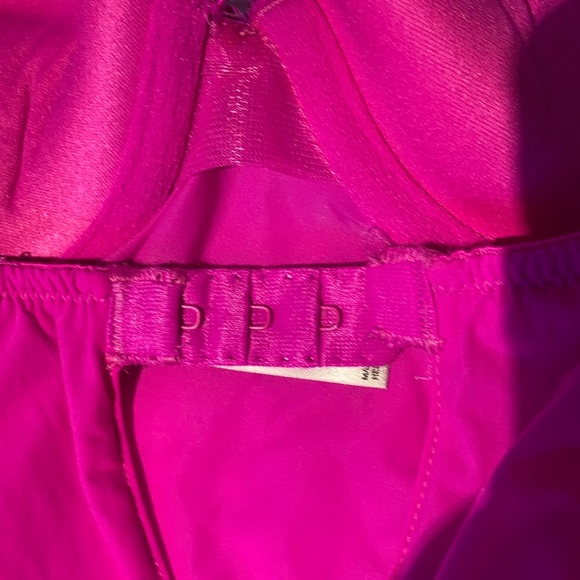 💕HP💕Victoria’s Secret slip bra size 34B - Picture 8 of 16